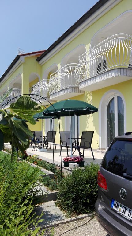 Marko Rooms Крк Екстер'єр фото